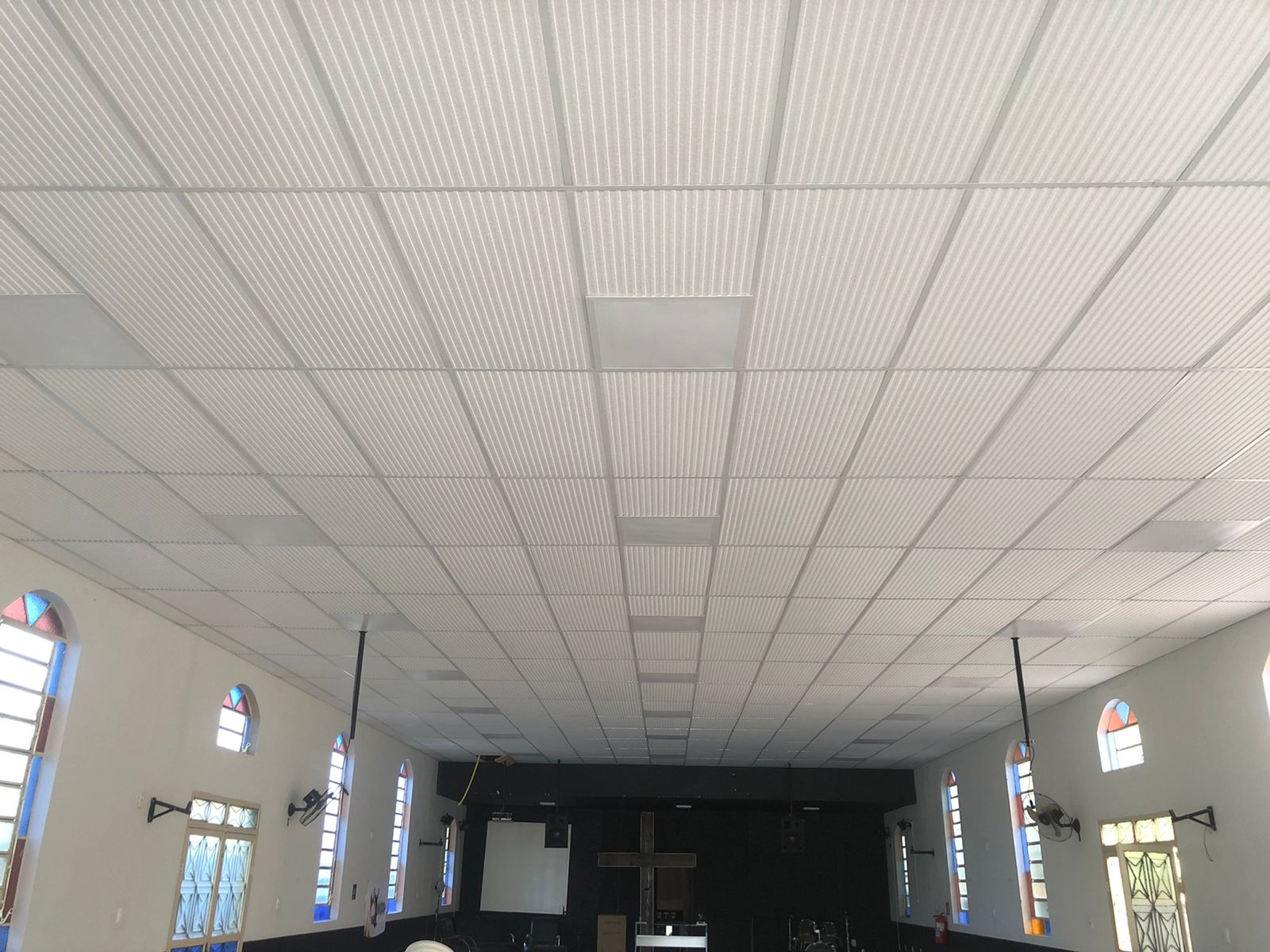 Forro em EPS na Catedral Cristo Rei
